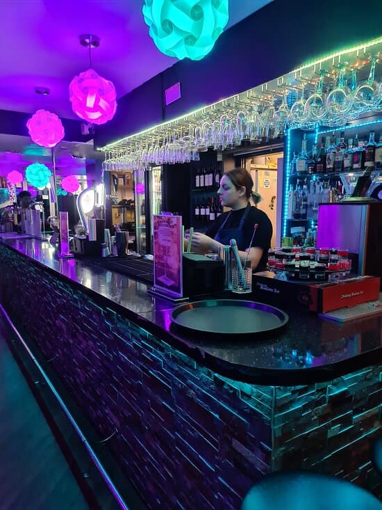 Aqua Vista Bistro Bar