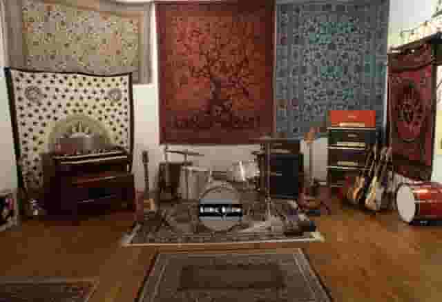 Rug 'n' Roll Music Rehearsing Studio
