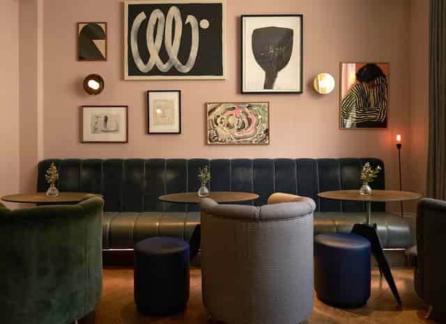 The Henderson Bar