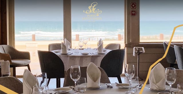Elegant dining table with glassware, ideal for upscale events in Porto Santa Maria.