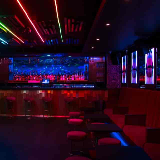 Vibrant dance floor at DOLCE Night Club, ideal for evening events and social gatherings.