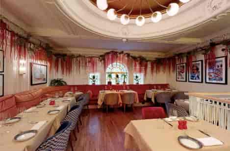 Elegant dining space for intimate gatherings and corporate events in Americana.