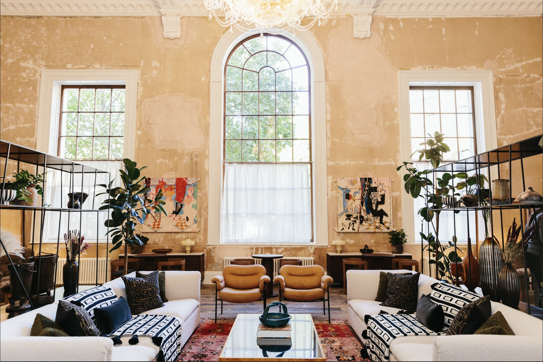Stylish meeting space with natural light for creative gatherings at Knotel Workclub.
