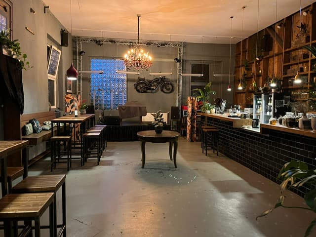 Bar