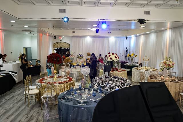 Elegant banquet hall with floral centerpieces, ideal for events and gatherings.