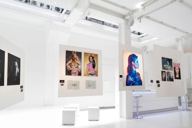 Modern gallery space with striking artwork, ideal for art exhibitions and networking events.