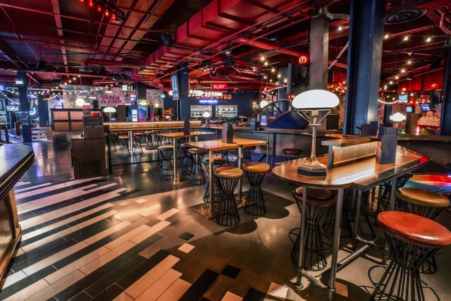 Christmas event space with modern design, ideal for corporate and social gatherings.