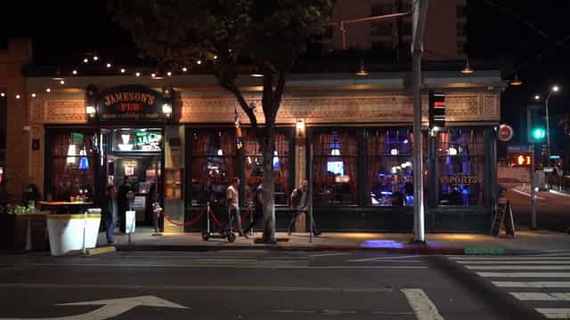 Jameson's Irish Pub in Hollywood: vibrant venue for casual gatherings and networking events.