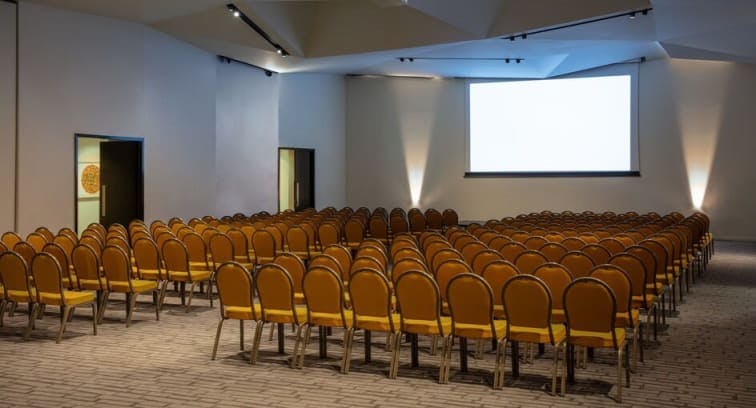 The Marker Suite at Anantara Dublin, set for a professional conference presentation.