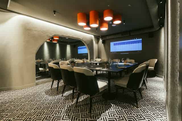 Bennie Restaurant & Bar