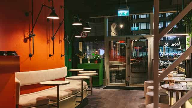 Bennie Restaurant & Bar