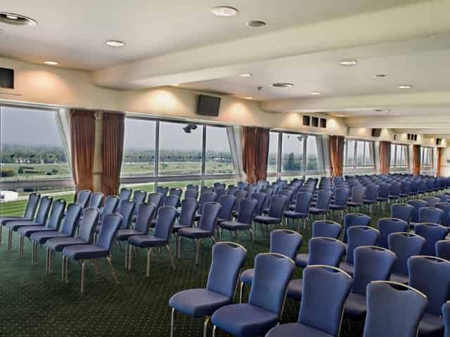 Sandown Park Racecourse
