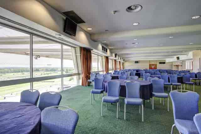 Sandown Park Racecourse