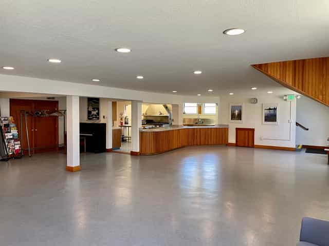 Versatile event space in Finnish Hall with kitchen, ideal for meetings and gatherings.
