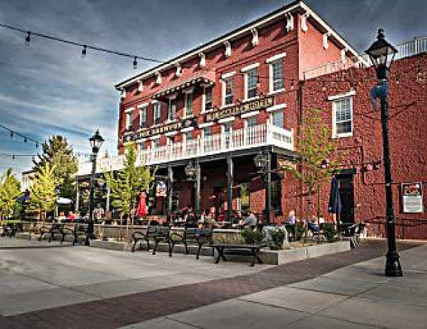Fox Brewpub hosts Oktoberfest ...