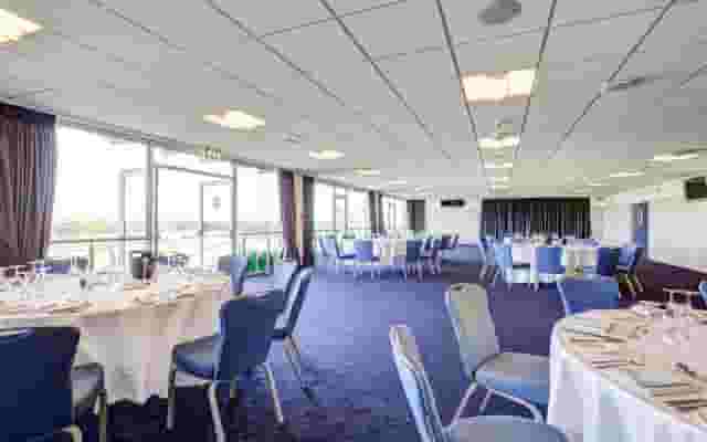 Owners & Trainers Lounge