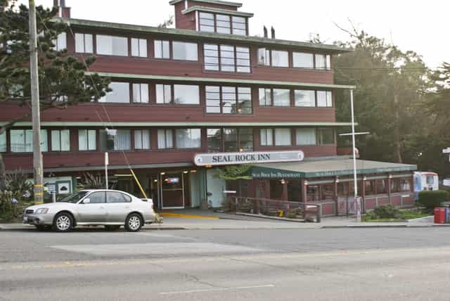 Seal Rock Inn venue with inviting exterior, perfect for intimate events and meetings.