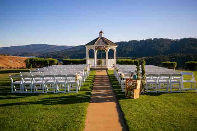 Fairview Crystal Springs - >Fairview Crystal Springs</a>