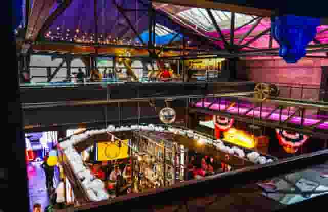 Ringmasters bar