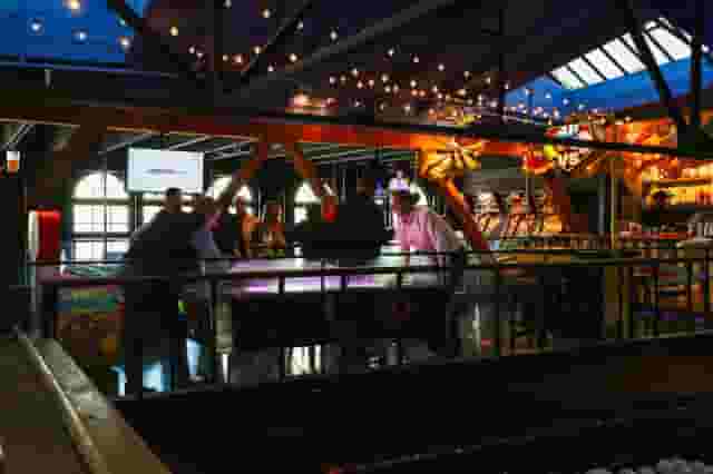 Ringmasters bar