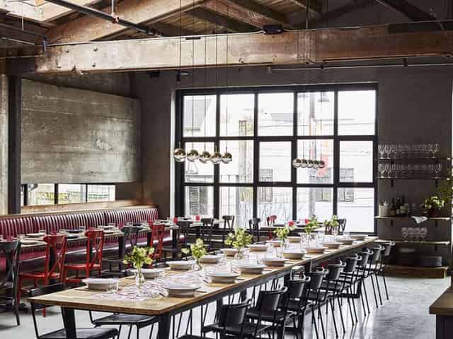 Famiglia Table