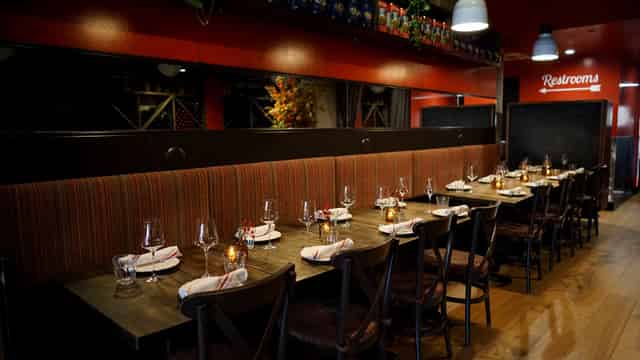 Famiglia Table