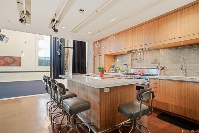 Studio Kitchen