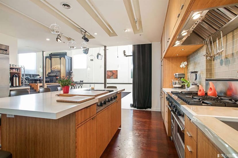 Modern kitchen in The Producer's Loft, ideal for culinary events and workshops.