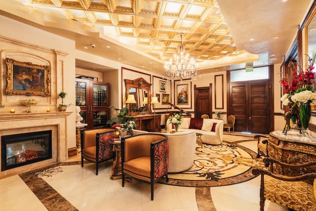 Champagne Room