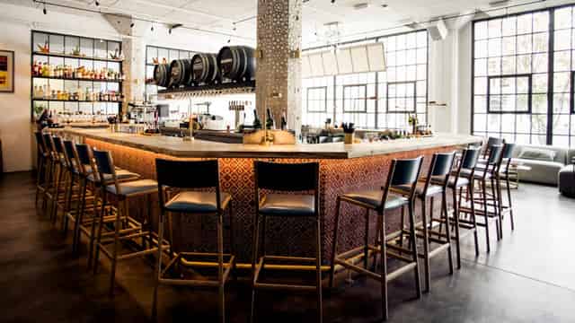 Bar