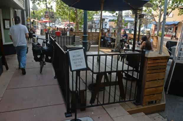 Outdoor parklet