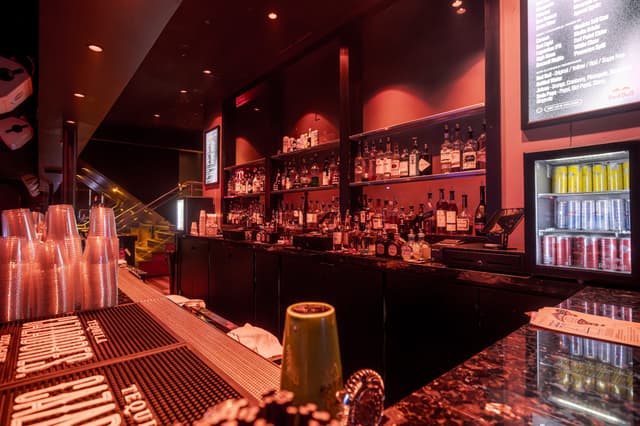 Lin Lounge