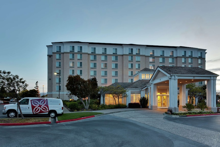 Hilton Garden Inn San Francisco Airport North - image 3