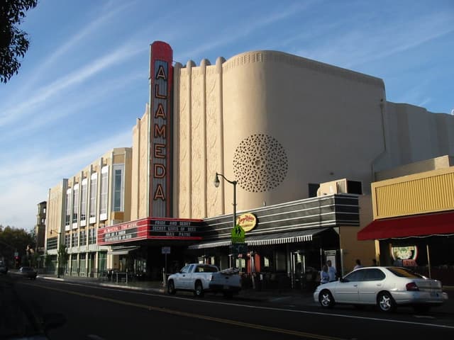 Alameda Theatre & Cineplex