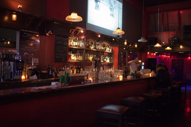Stylish bar at Skylark SF, perfect for networking events and social gatherings.