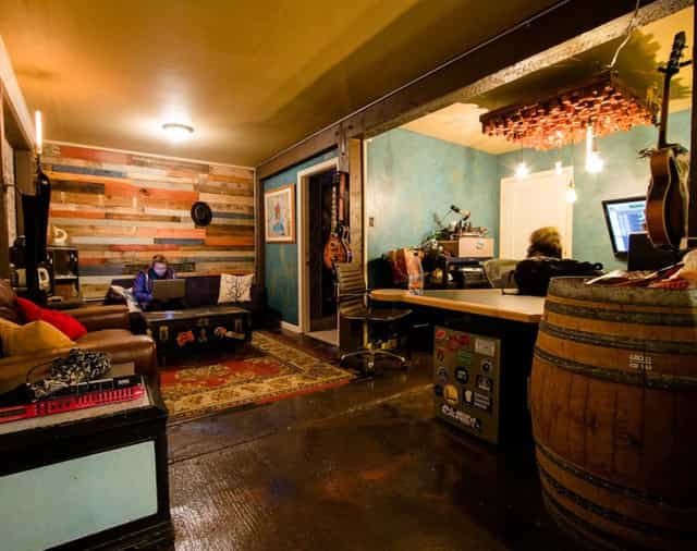 Cozy meeting space in Gulch Alley Studio, ideal for creative brainstorming sessions.