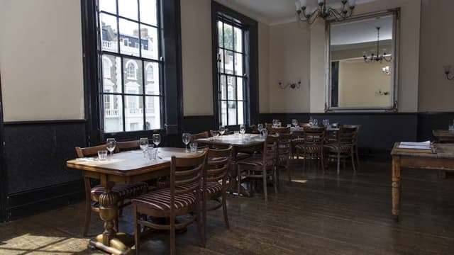 The Lansdowne Pub