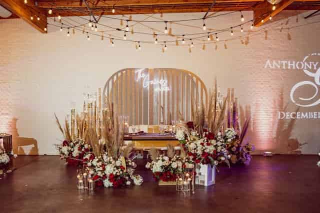 Cocktail room