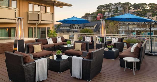 Hearth Lounge