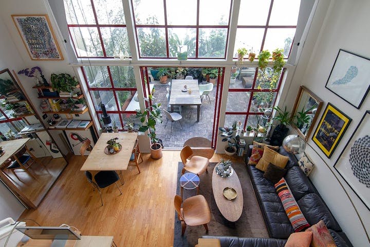 Loft at Sundance Saloon: bright space for gatherings, meetings, and outdoor relaxation.