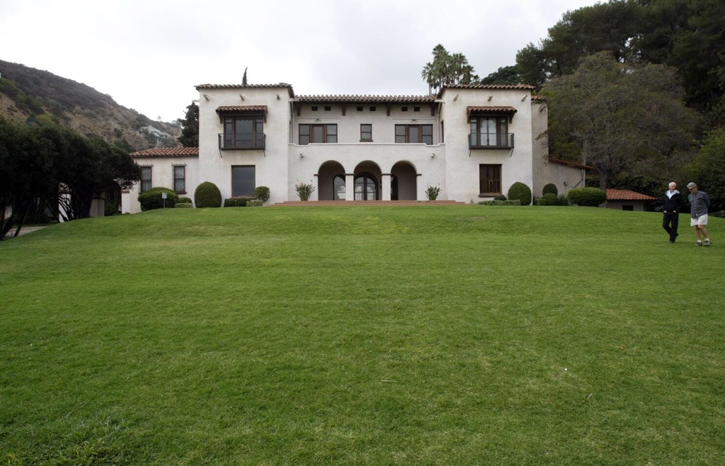 Gardens Park at Wattles Mansion, spacious lawn for outdoor corporate events and celebrations.