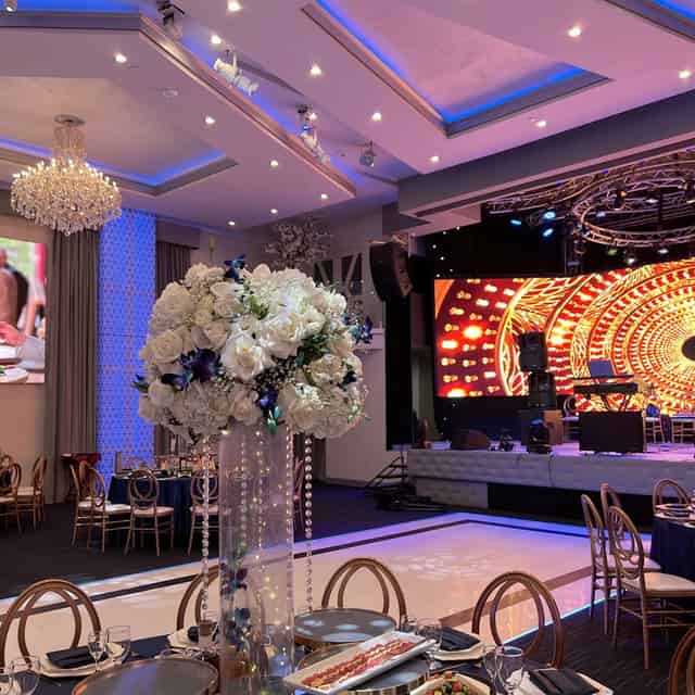 Banquet hall