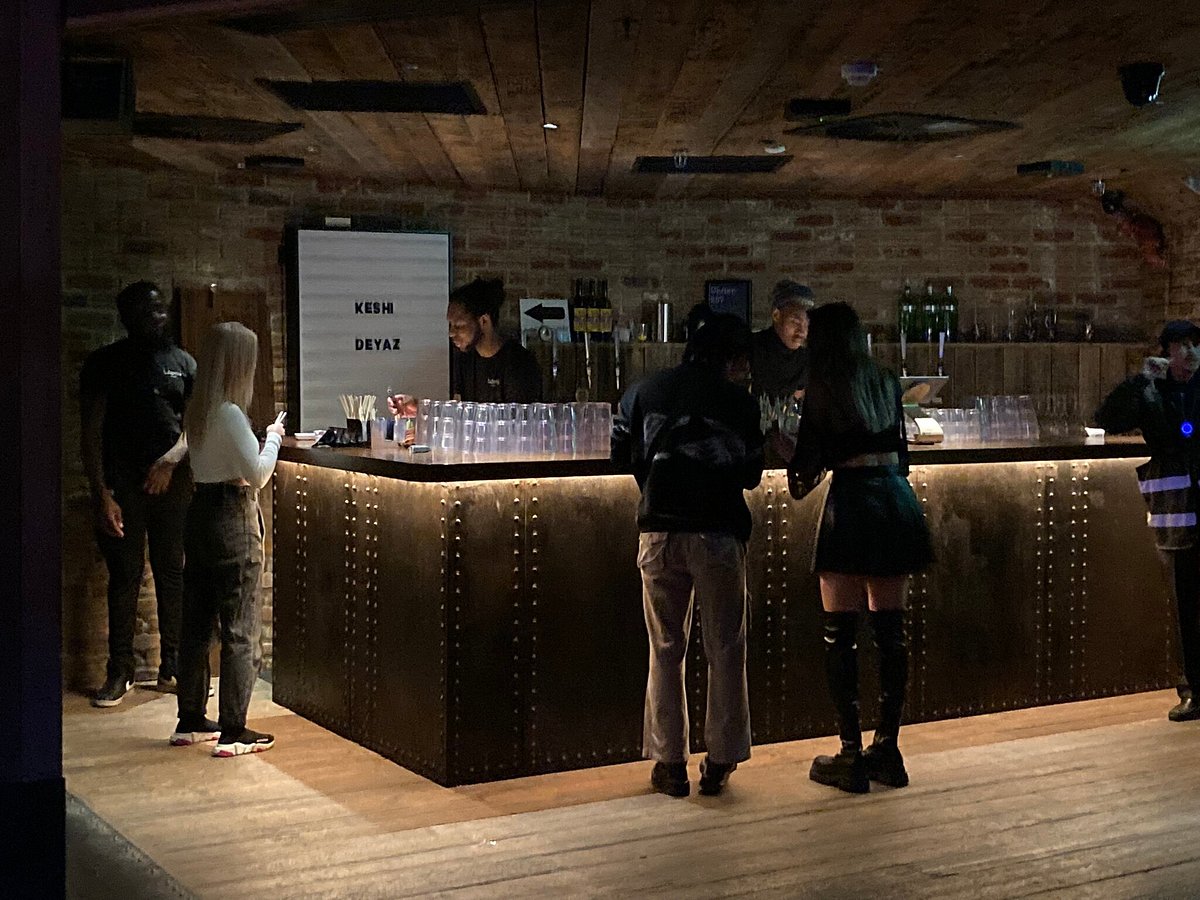 Lafayette London - image 1