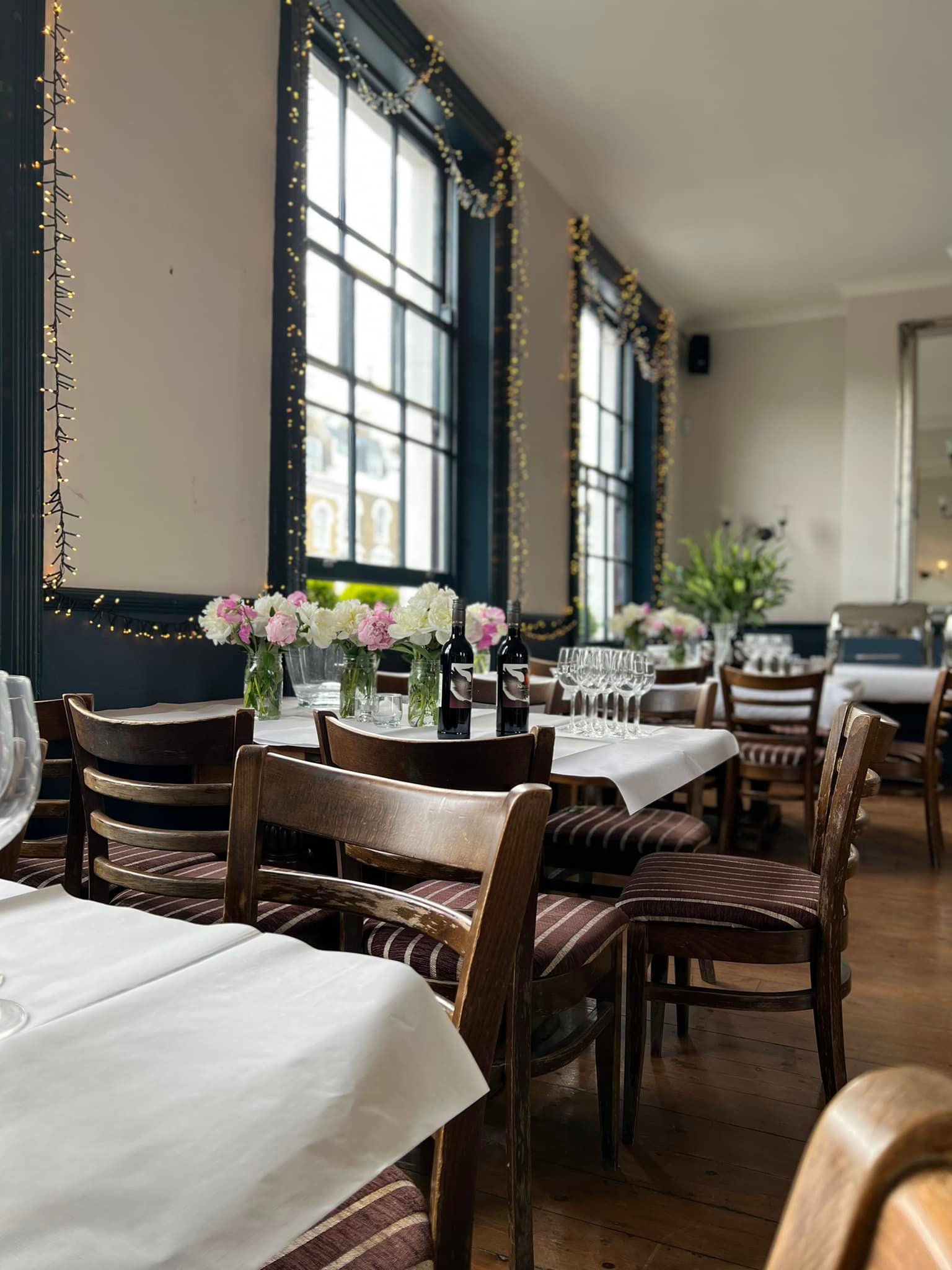 Elegant dining space in Gloucester Room, perfect for weddings and corporate events. - Banner