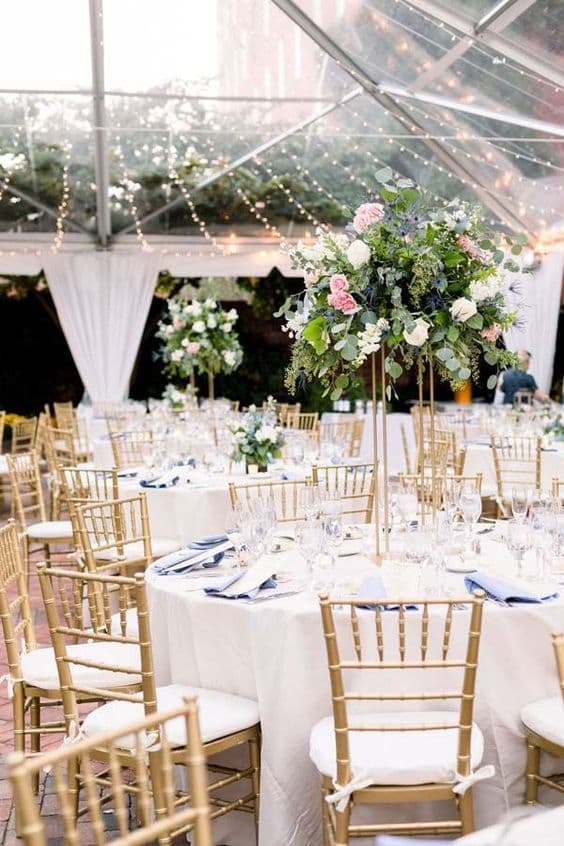 CHIAVARI CHAIRS WITH COCKTAIL HOUR