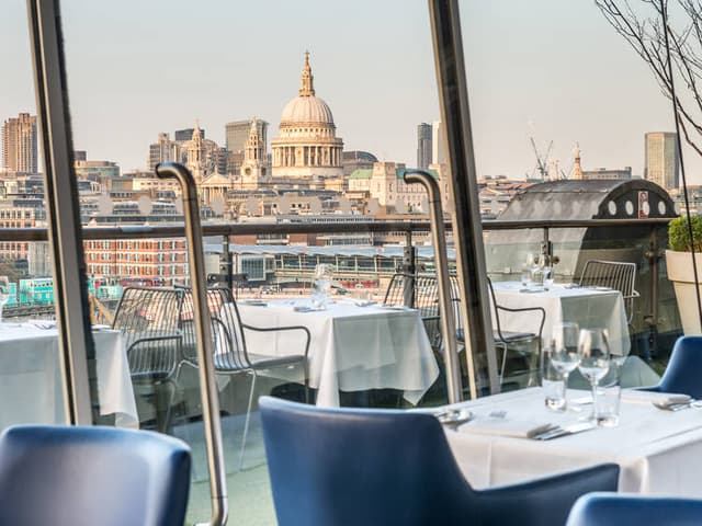 Hybrid Bar Restaurant