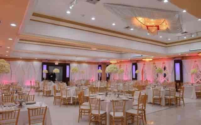 Elegant Sepan Banquet Hall with floral centerpieces for upscale wedding receptions.