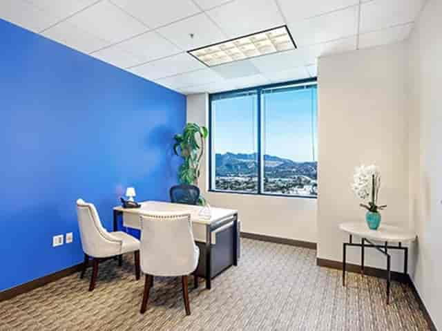 Modern meeting space on 17th Floor, Glendale Plaza, ideal for brainstorming sessions.