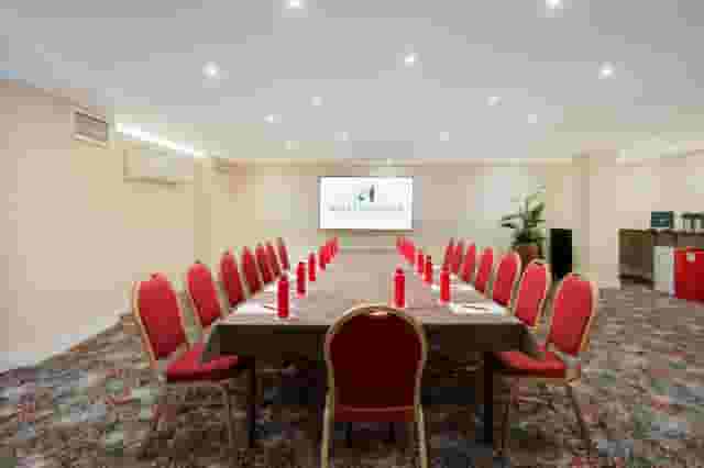 Oxford Suite