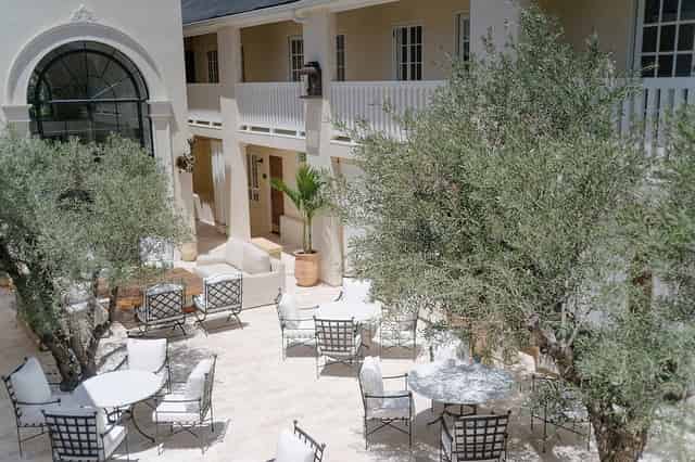 Cara Restaurant
